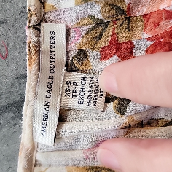 AMERICAN EAGLE OUTFITTERS Floral Open Front Duster Ivory, Pink,Green sz XS-S - Picture 7 of 12